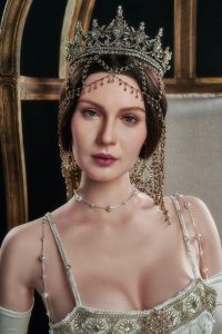 Секс кукла Tori зрелая женщина фото вблизи