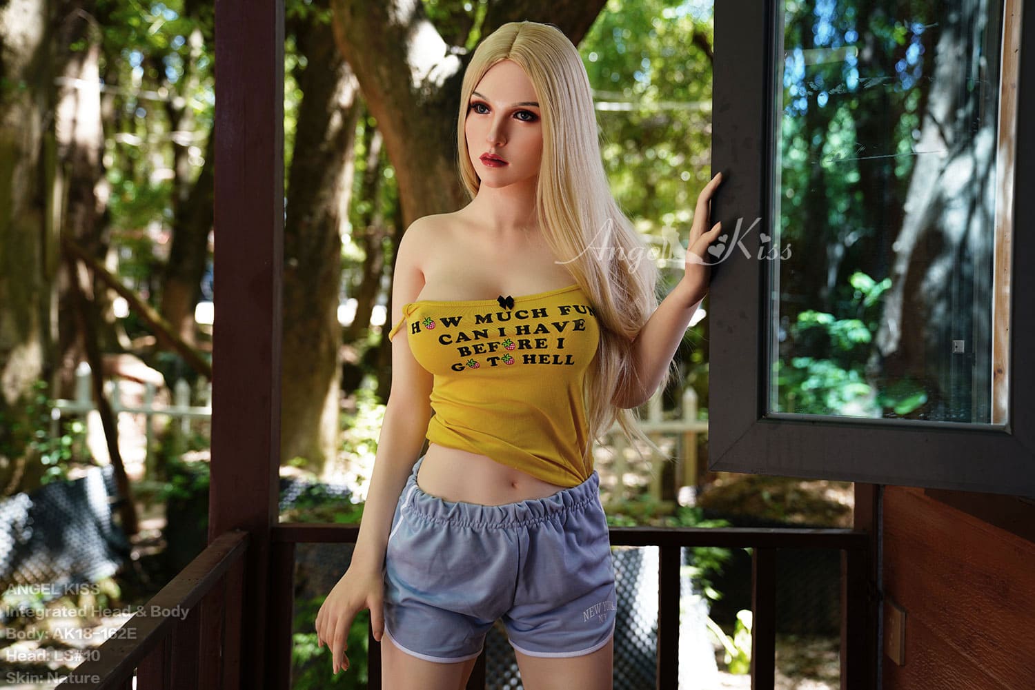 Секс-кукла Peggy фото 27 - SexDolls.com.ua Секс кукла Peggy в одежде