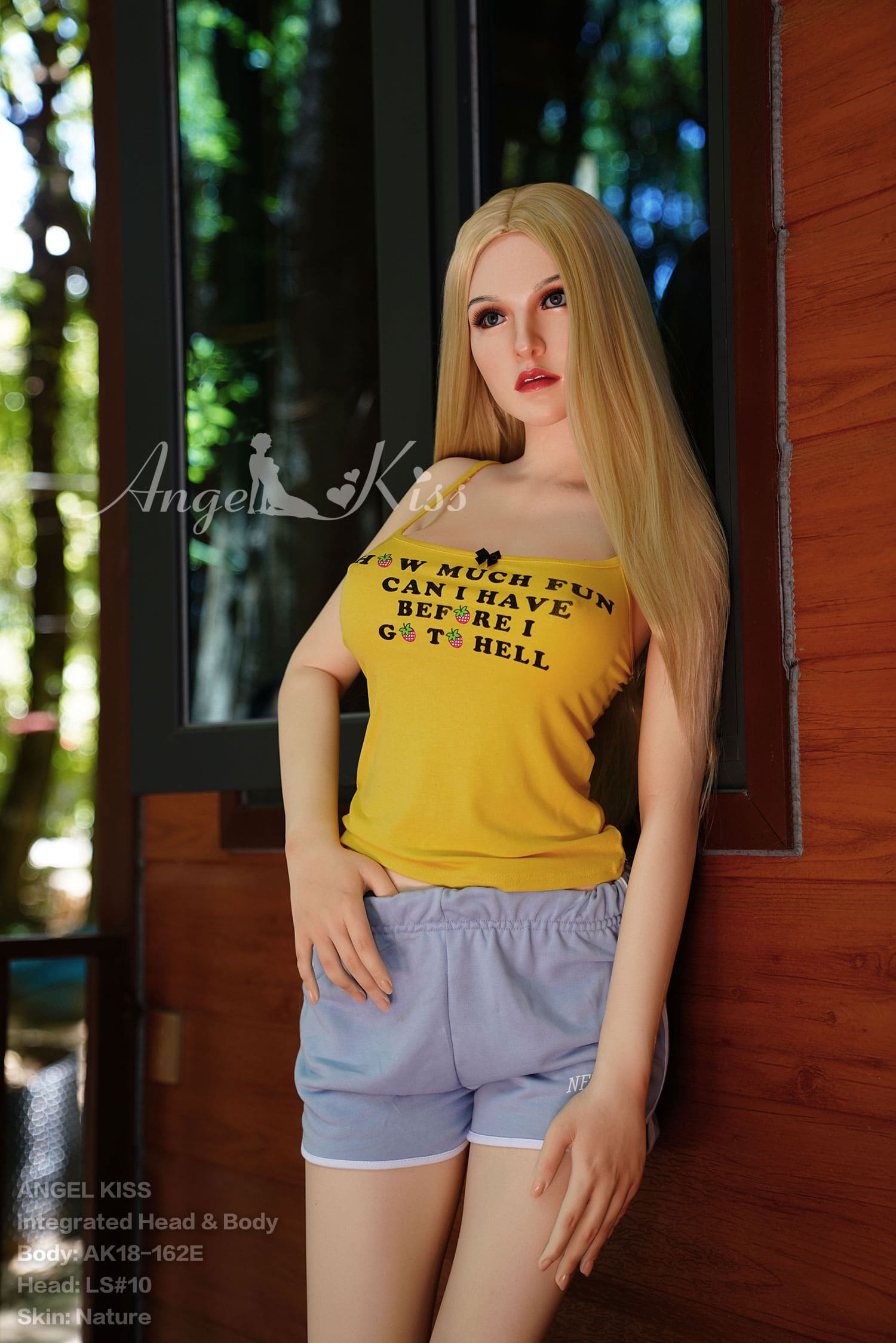 Секс-кукла Peggy фото 7 - SexDolls.com.ua Реалистичная секс кукла Peggy смотрит вдаль