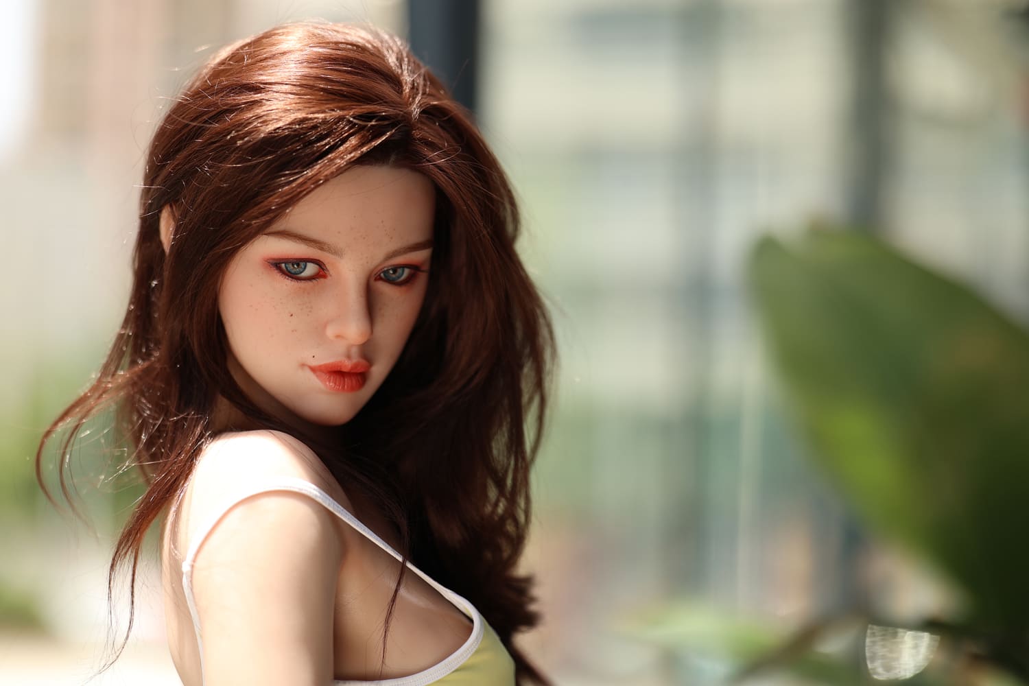 Секс-кукла Heidi - фото 9 - SexDolls.com.ua Секс кукла Heidi смотрит вниз