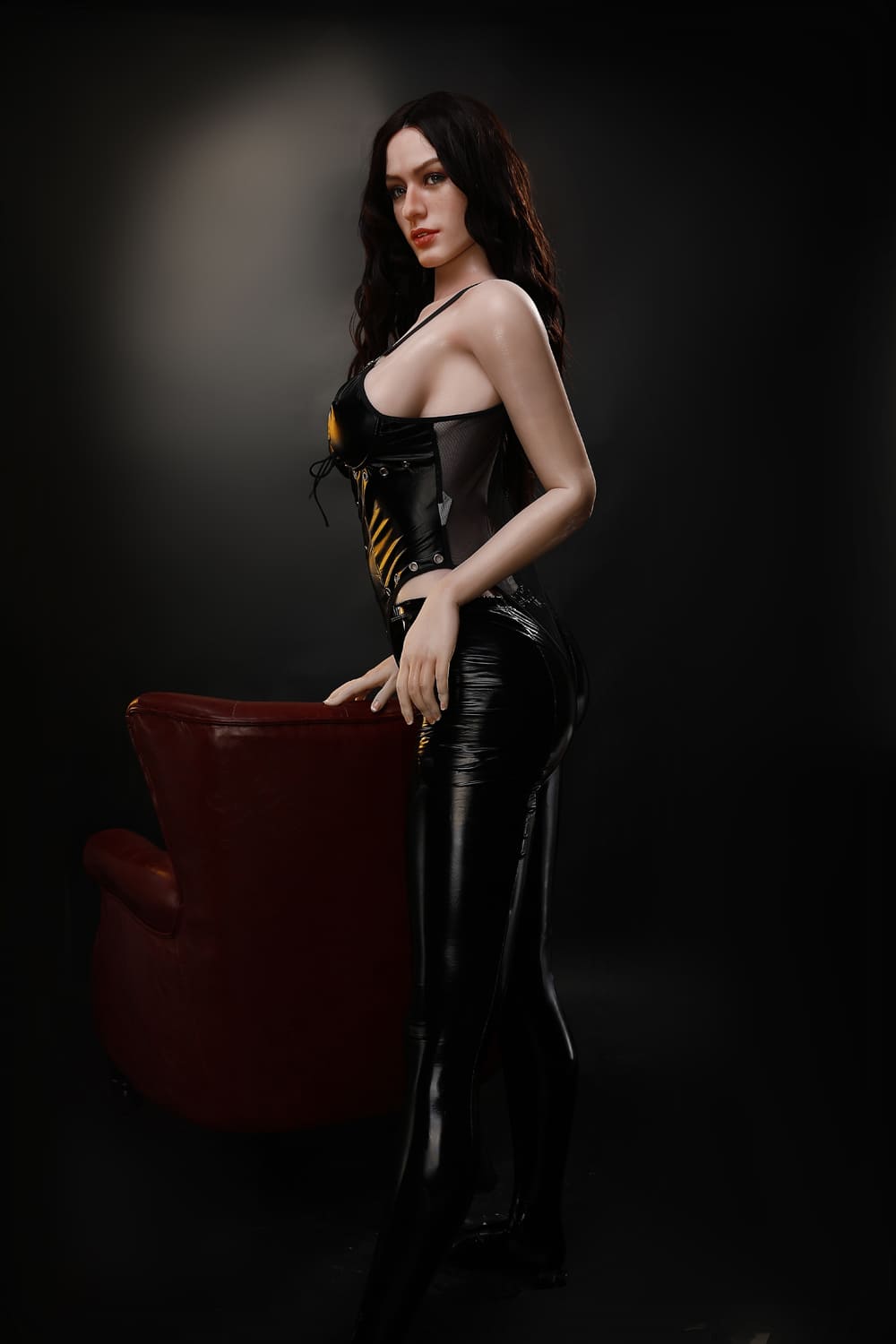 Секс-кукла Nieve фото 25 - SexDolls.com.ua Секс кукла Nieve в черной одежде