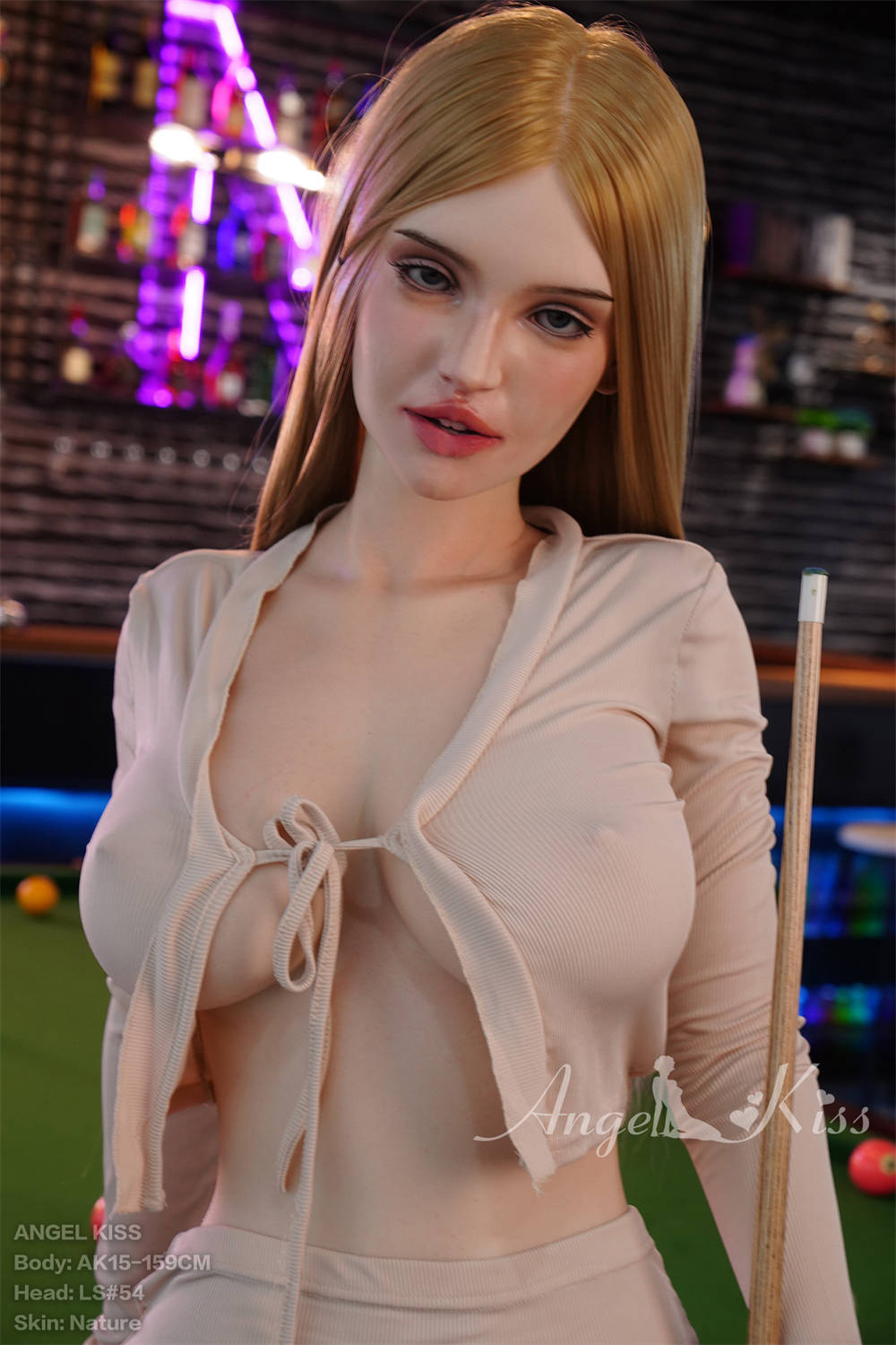 Секс-кукла Mary фото 3 - SexDolls.com.ua Секс кукла Mary смотрит в камеру
