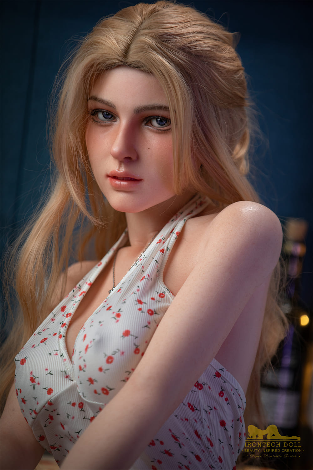 Секс-кукла Bonny фото 1 - SexDolls.com.ua Секс кукла Bonny смотрит в камеру
