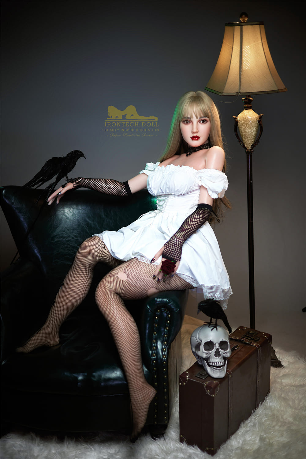 Секс-кукла Cherry фото 8 - SexDolls.com.ua Секс кукла Cherry в комнате