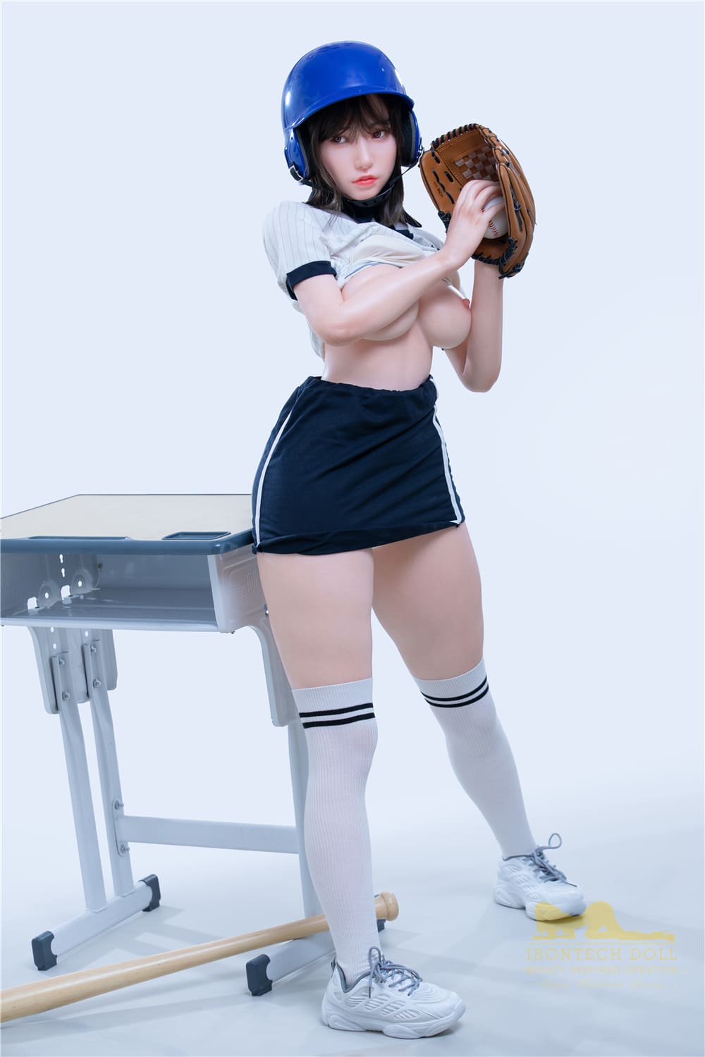 Секс-кукла Sukki фото 13 - SexDolls.com.ua Секс кукла Sukki в гольфах