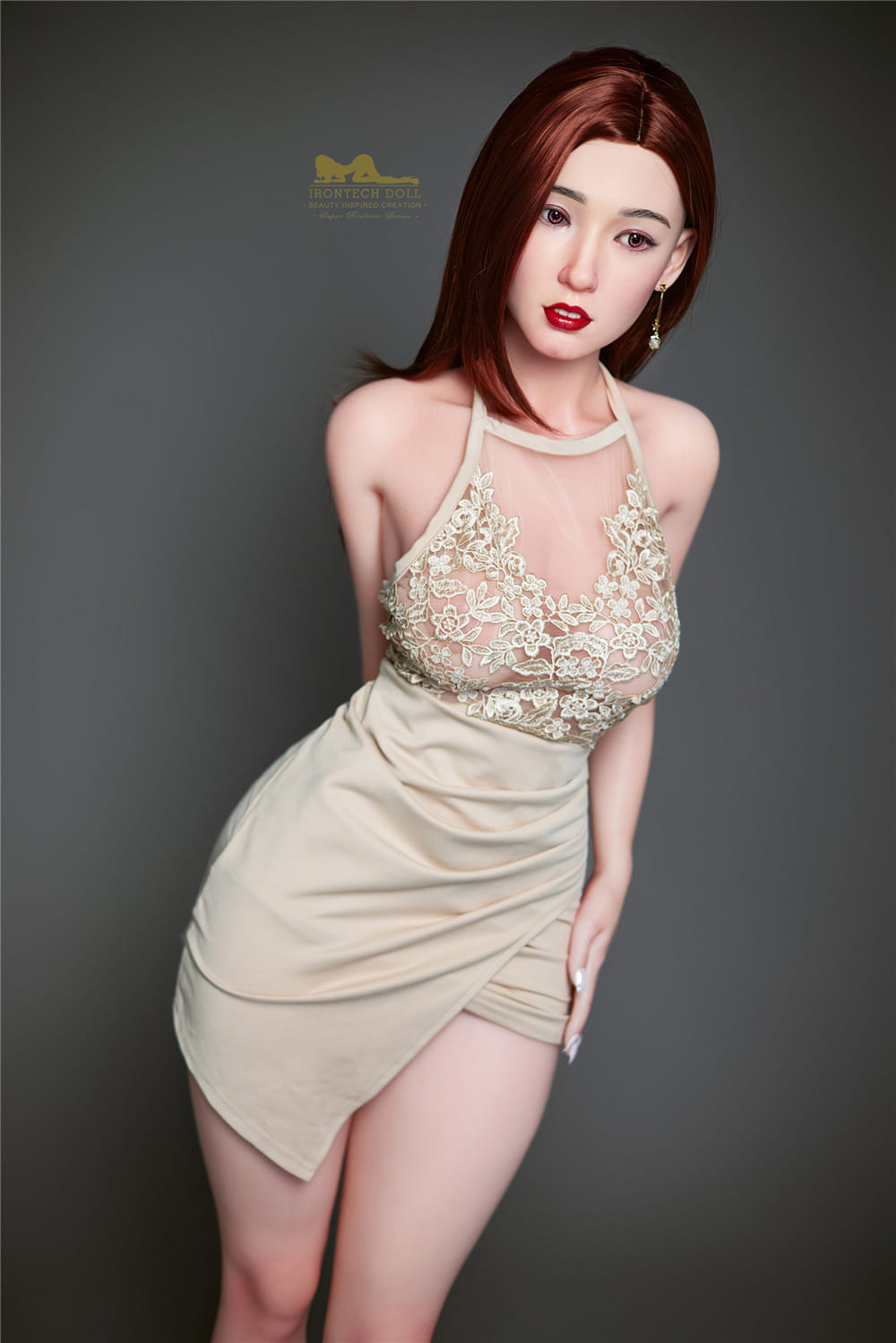 Секс-кукла Willow фото 31 - SexDolls.com.ua Реалистичная секс кукла Willow в коротком платье