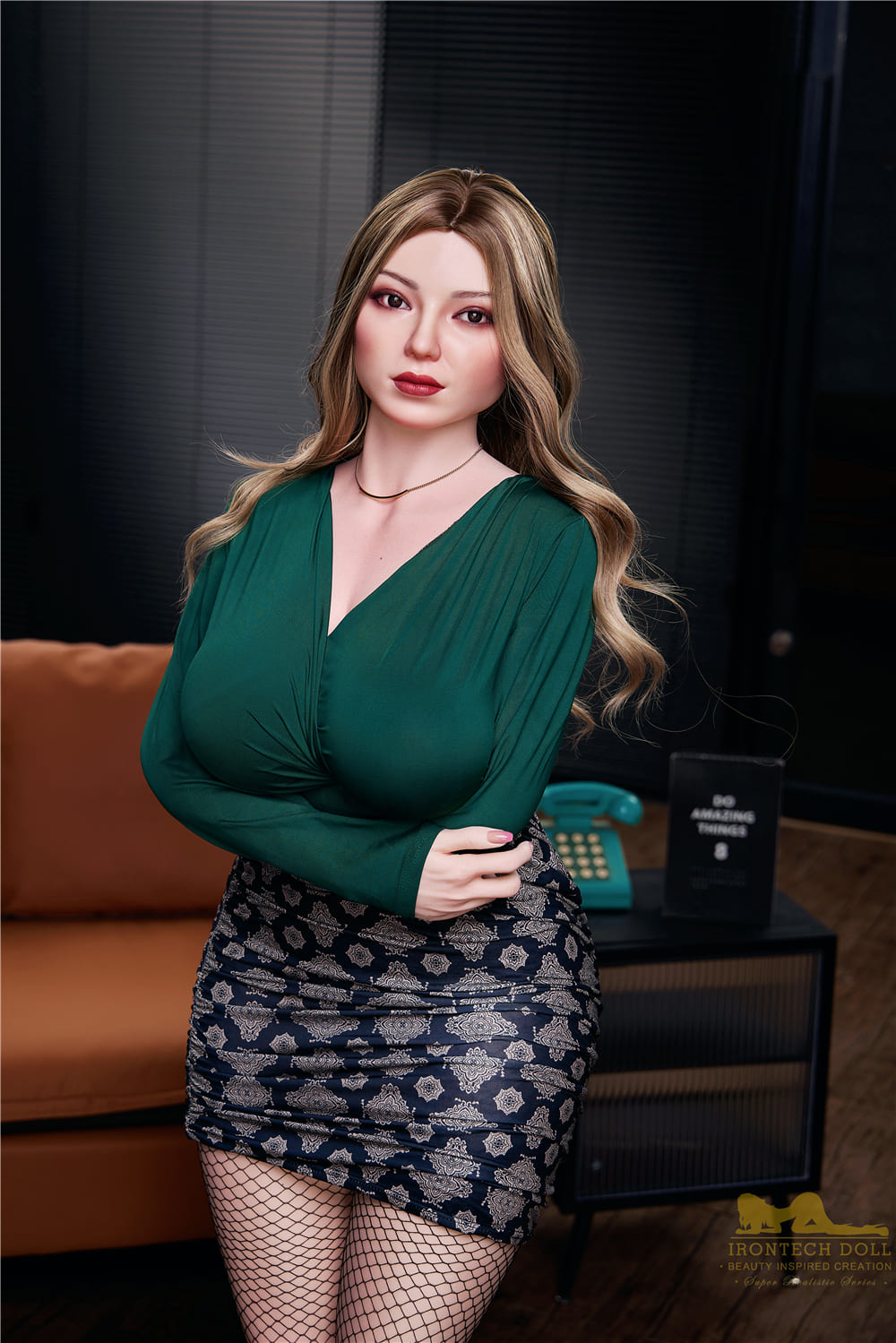 Секс-кукла Kadi фото 2 - SexDolls.com.ua Секс кукла Kadi в комнате