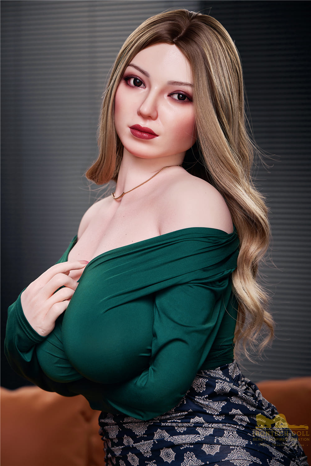 Секс-кукла Kadi фото 6 - SexDolls.com.ua Секс кукла Kadi позирует