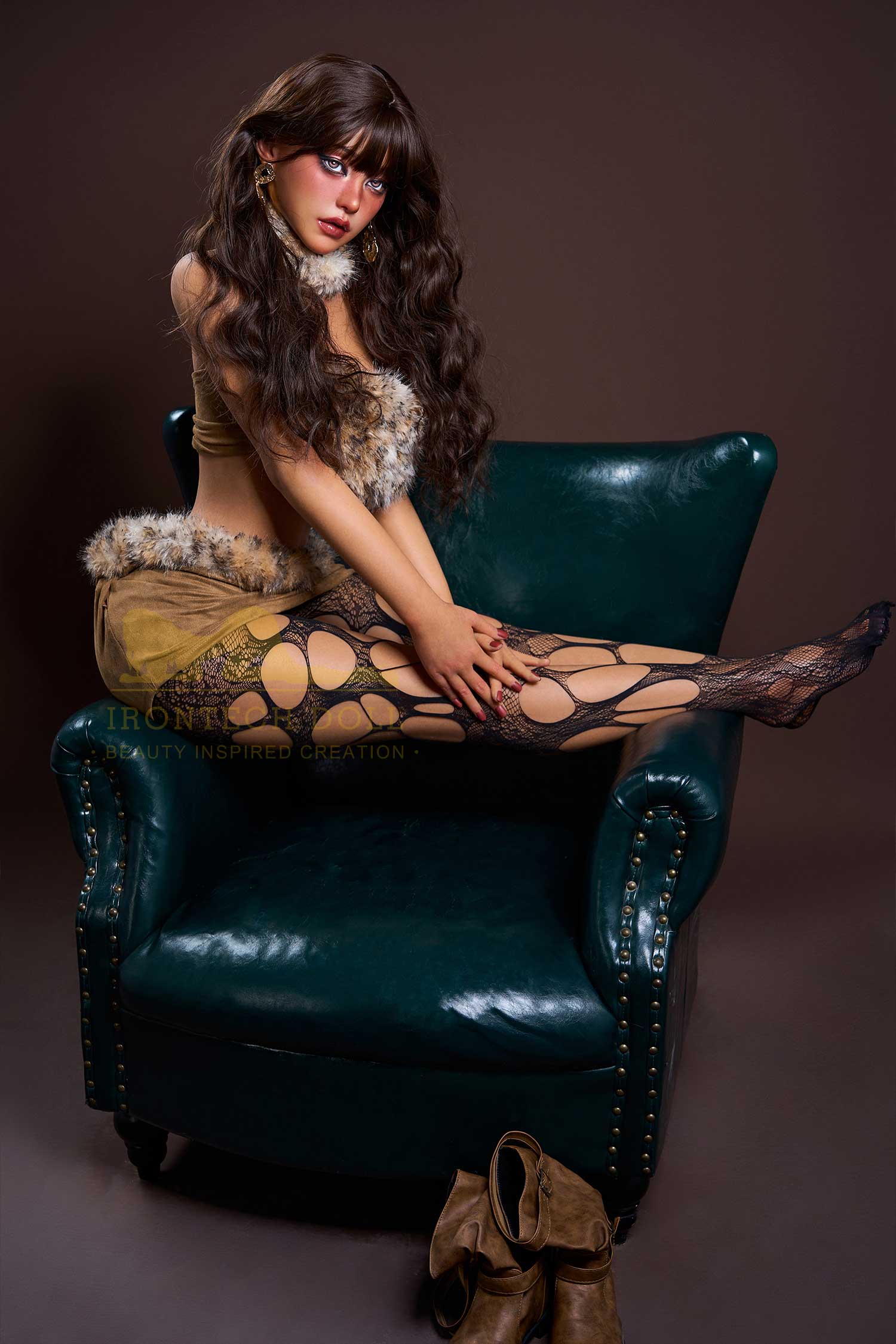 Секс-кукла Fierce фото 13 - SexDolls.com.ua Секс кукла Fierce смотрит вдаль
