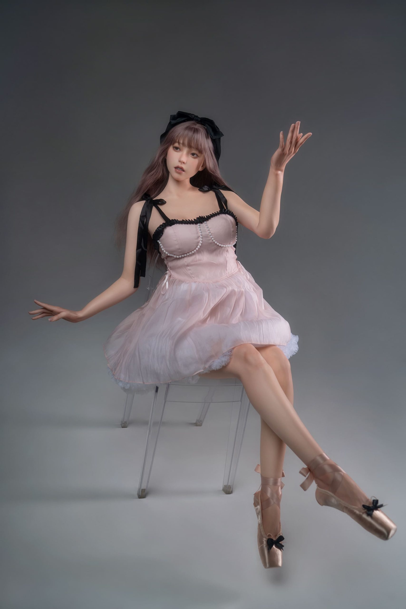 Секс-кукла Junia фото 11 - SexDolls.com.ua Секс кукла Junia в коротком платье