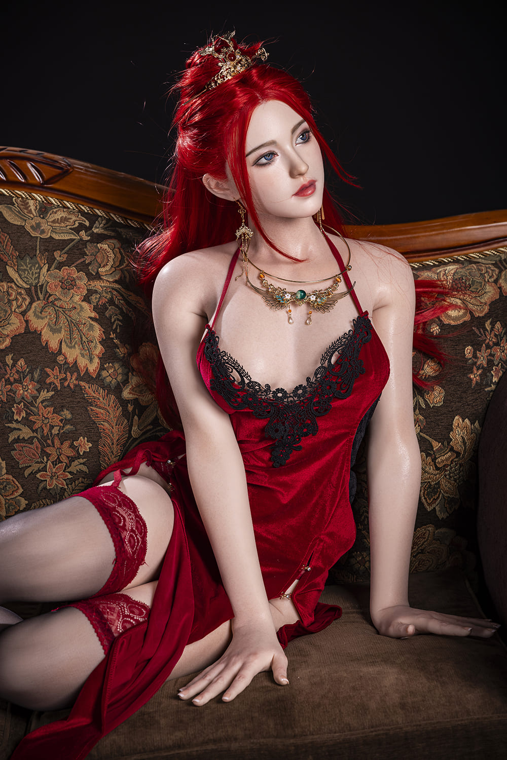 Секс-кукла Dache фото - SexDolls.com.ua Секс кукла Dache смотрит в сторону