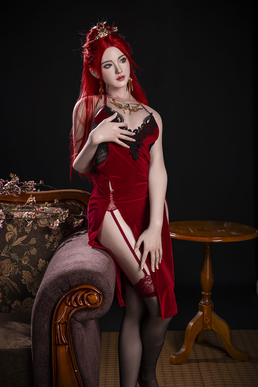 Секс-кукла Dache фото 22 - SexDolls.com.ua Секс кукла Dache показывает ногу