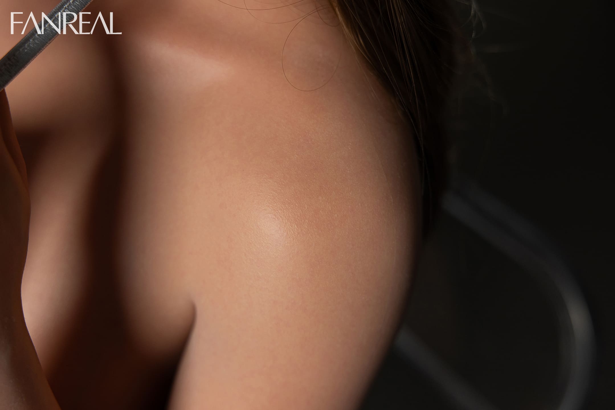 Торс секс-куклы Delta фото 04 - SexDolls.com.ua Торс секс куклы Delta фото плеча