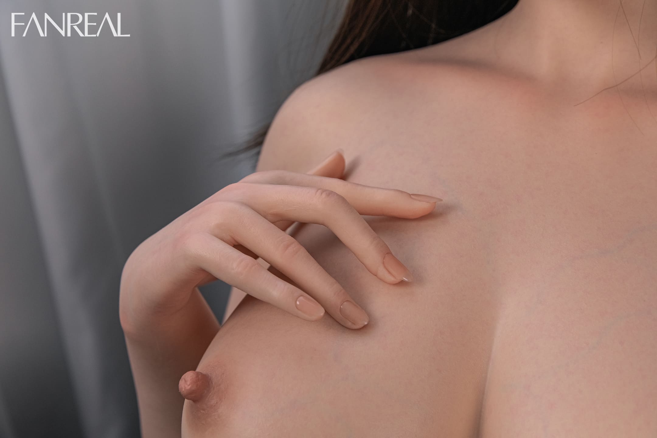 Торс секс-куклы с головой Hue фото08 - SexDolls.com.ua Торс секс куклы с головой Hue фото руки
