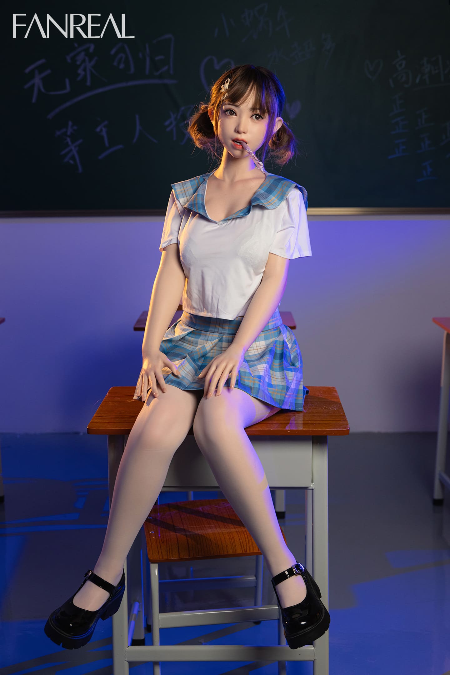 Секс-кукла Soojung фото 10 - SexDolls.com.ua Секс кукла Soojung в обуви