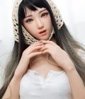 Секс кукла Jiya в вязаной шапочке